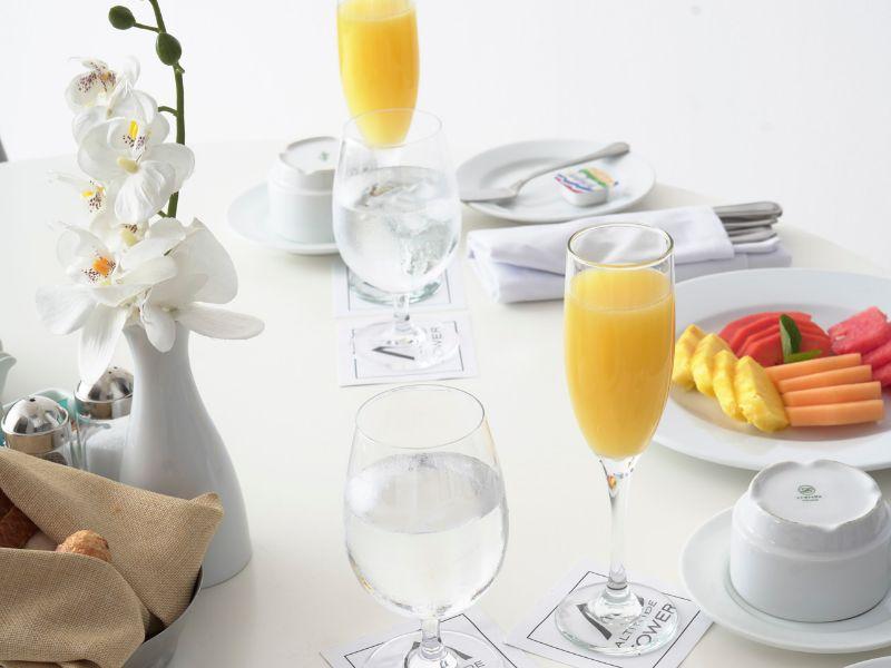 Room service ($) Krystal Grand® Cancún All Inclusive Room service ($) Krystal Grand® Cancún All Inclusive