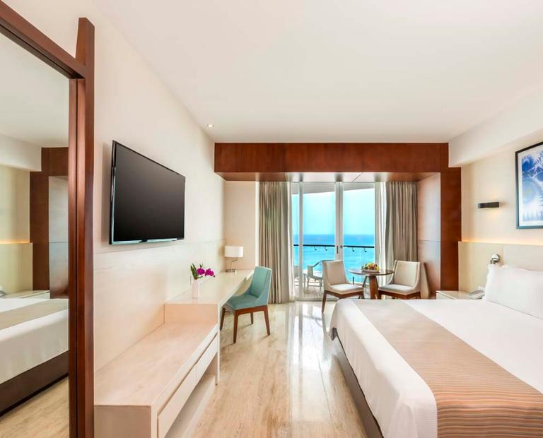 Altitude® Suite Ocean Front Krystal Grand® Cancún All Inclusive Altitude® Suite Ocean Front Krystal Grand® Cancún All Inclusive